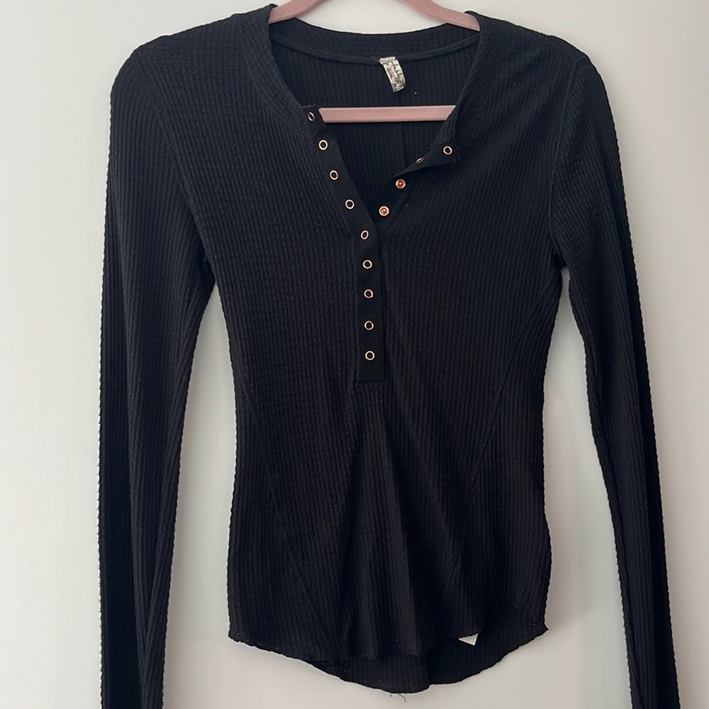 Free People - One of the girls Henley